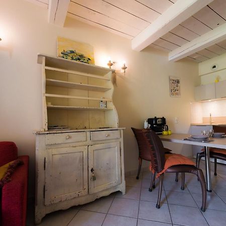 La Campagne St Lazare - Restaurant Chambres D'Hotes Piscine & Spa Forcalquier Exterior photo