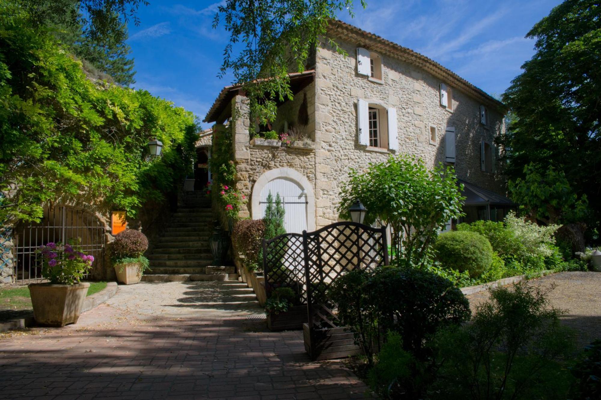 La Campagne St Lazare - Restaurant Chambres D'Hotes Piscine & Spa Forcalquier Exterior photo