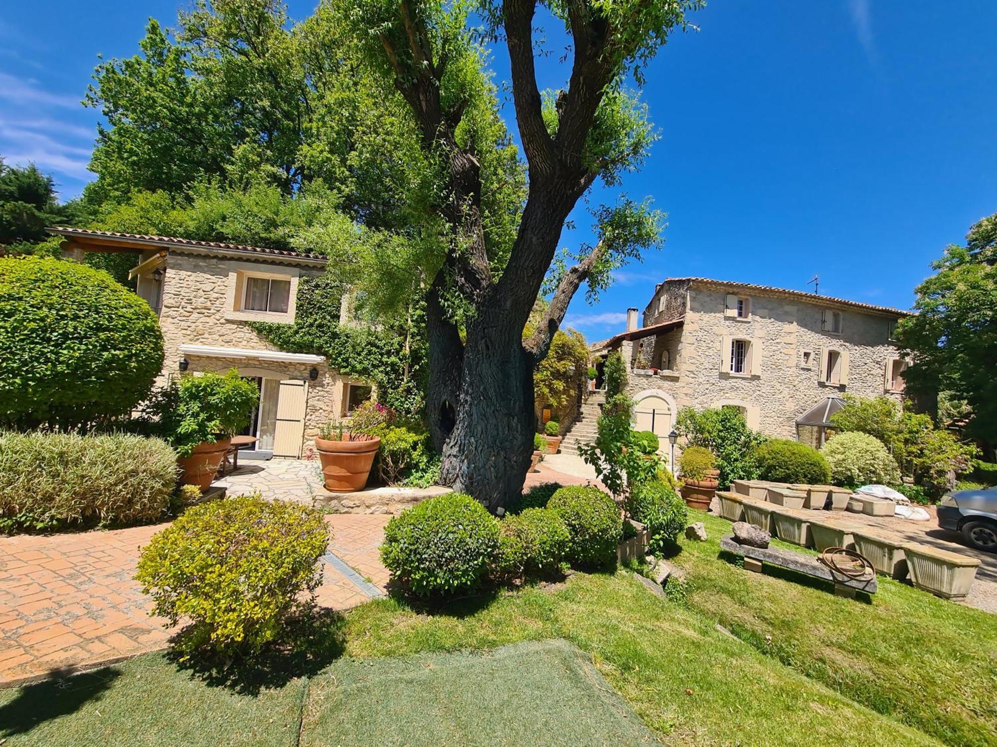 La Campagne St Lazare - Restaurant Chambres D'Hotes Piscine & Spa Forcalquier Exterior photo