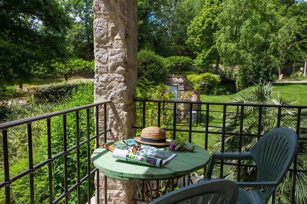 La Campagne St Lazare - Restaurant Chambres D'Hotes Piscine & Spa Forcalquier Exterior photo